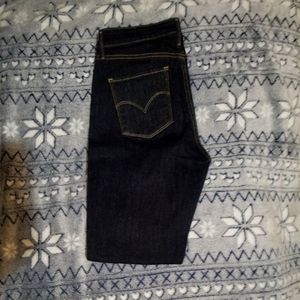 Levis high rise jeans